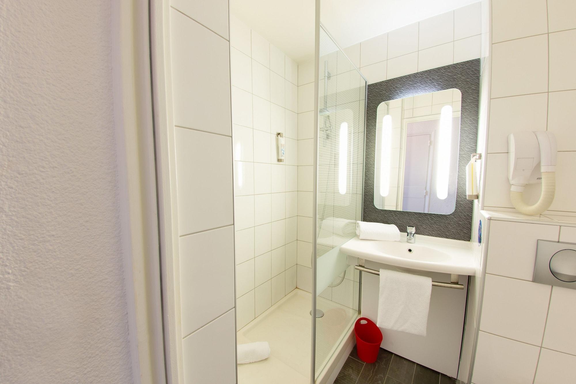 Ibis Sud 3*